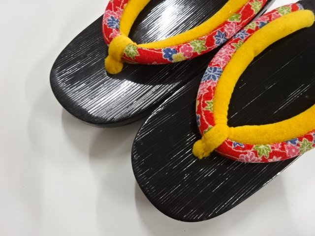  未使用品　下駄(23センチ)